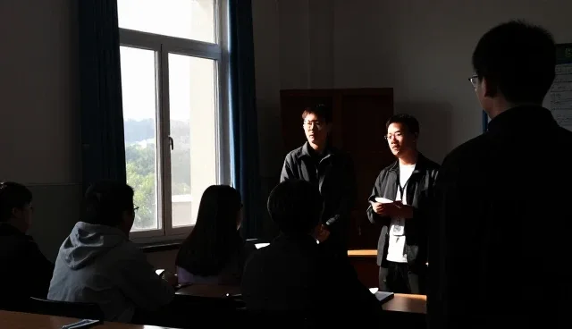 技术研究中的安全保障趋势与实践路径